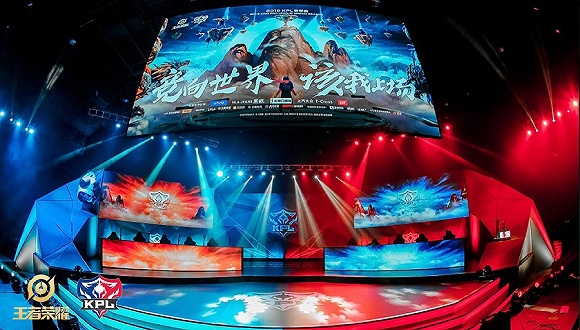 转会市场的 转会市场的